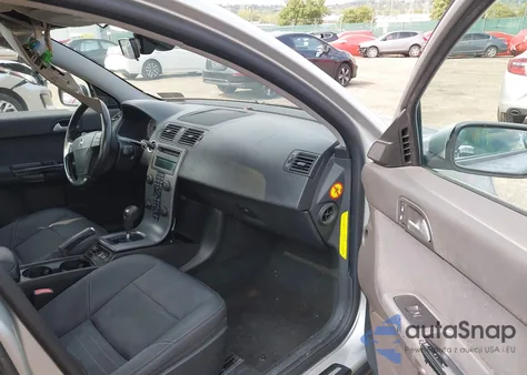 2005 Volvo S40 2.4I from USA, damaged, VIN YV1MS382952089320